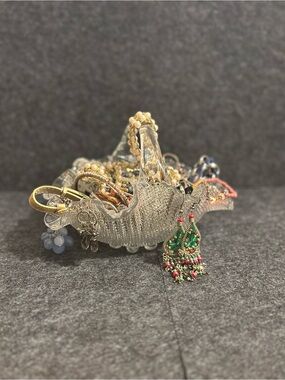 Mystery Jewelry Jar (Glass Basket)